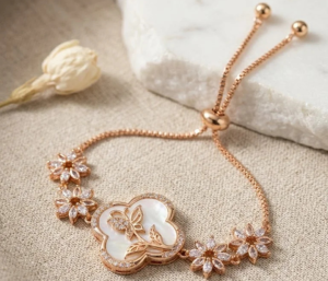 Floral Cover Adjustable Bracelet